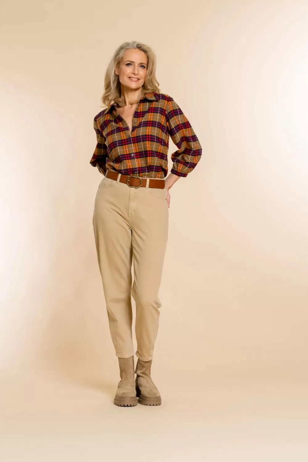 Geisha Fashion -Geisha Classic Checkered Blouse 23613-20 Sand