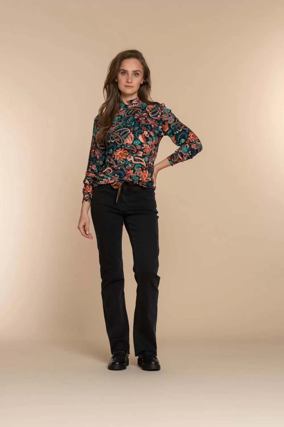 Geisha Fashion -Geisha Women Flower Print Top 32652-20 Black